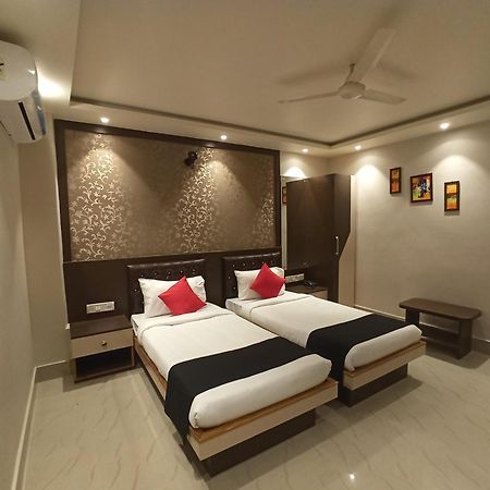 Отель The Ganga Residency Barh Экстерьер фото